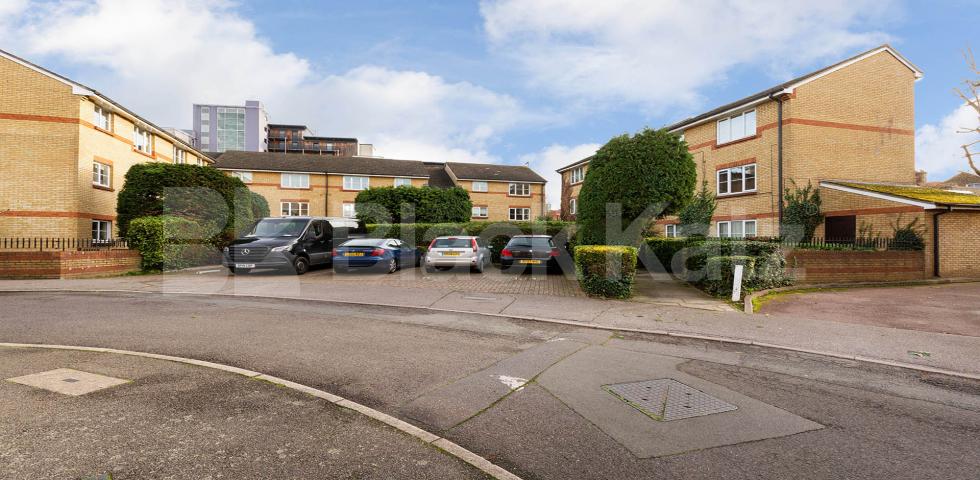 			NEW , 1 Bedroom, 1 bath, 1 reception Flat			 Heddington Grove, CALEDONIAN ROAD